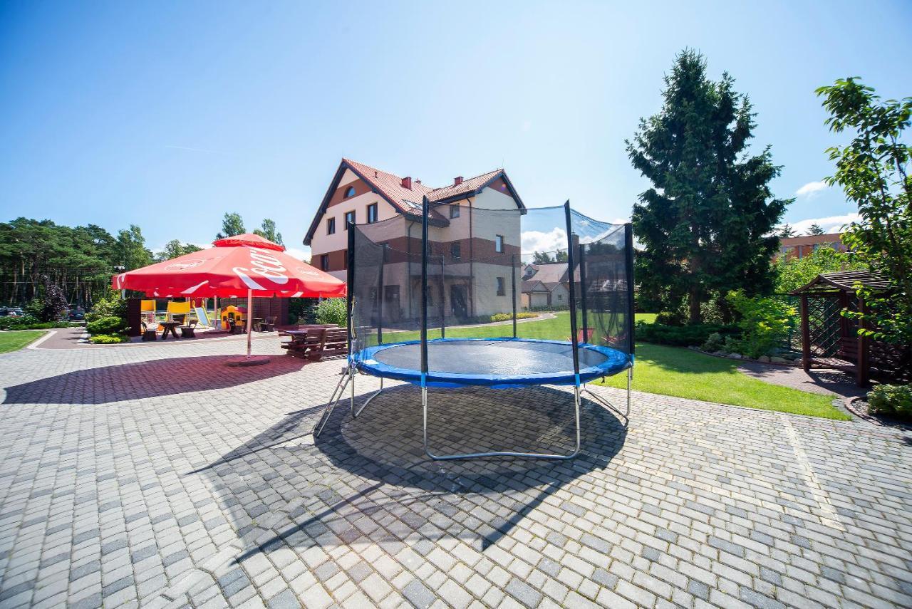 Dom Wypoczynkowy Rejs Łeba Esterno foto